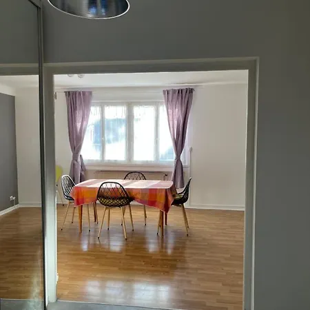 Le Clos Pre Apartment *